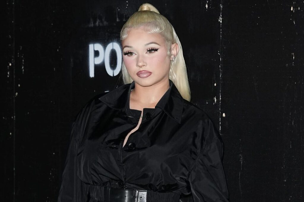 Alabama Barker Net Worth (2025): A Rising Star’s Journey Through Music, Modelling & Social Media Alabama Barker